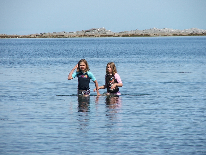 NFLD_drive_to_and-viking_settlement 1021.jpg